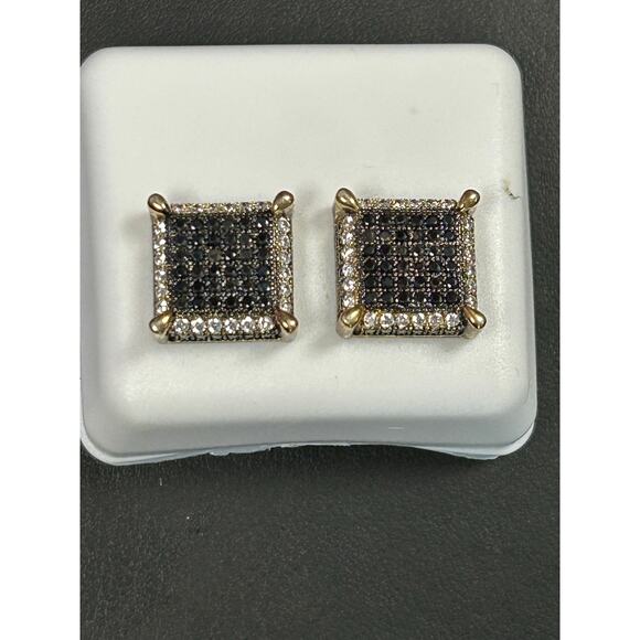 MOISSANITE Black/White with 14k gold plated Earrings- screwbacks - Picture 1 of 3